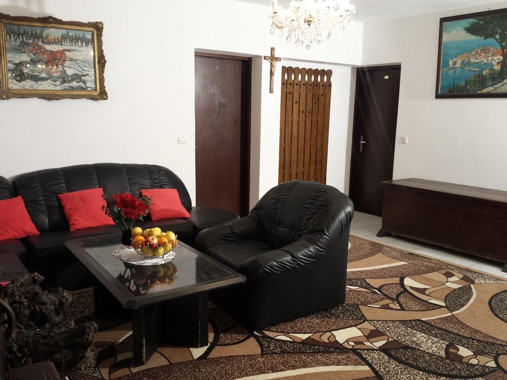 Apartments "Villa Mungos" Sobra Ngoại thất bức ảnh