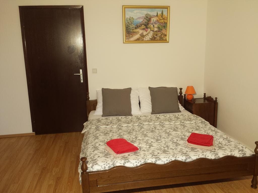 Apartments "Villa Mungos" Sobra Ngoại thất bức ảnh